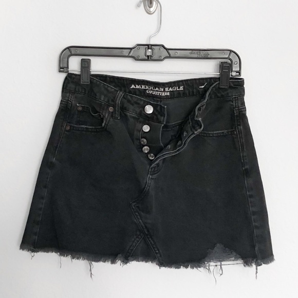 American Eagle Outfitters Dresses & Skirts - Black skirt!